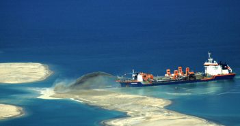 Experți în țepe, pretenții financiare exagerate și lucrări proaste, olandezii de la Van Oord sunt păsuiți de autoritățile românești van-oord-dredge