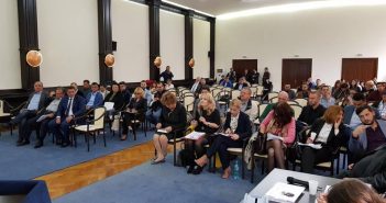 Votul lui Andrei Popescu, alături de PMP și PNL, obligă Constanța la o datorie incredibilă de 91 milioane euro consiliu