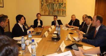 Președintele PNL Constanța, Bogdan Huțucă, implicat în rezolvarea problemelor ONG-urilor foto ONG