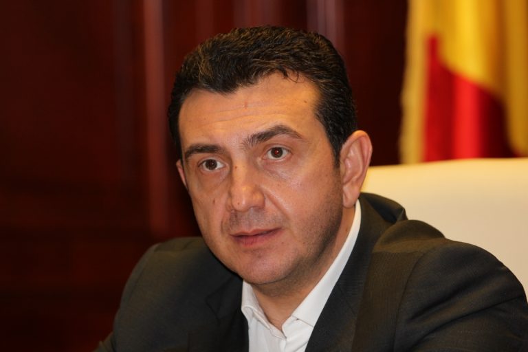 Claudiu Palaz, plângere penală împotriva ministrului educației