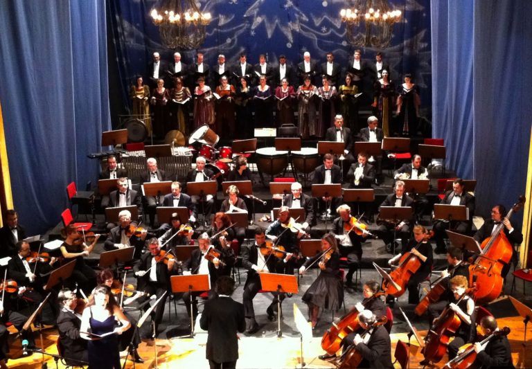 Concert de Crăciun la teatrul Oleg Danovski