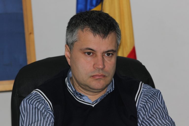 Lui Cristinel Dragomir i s-a urcat la cap. “Pediatria s-a renovat pentru că așa am vrut noi, nu pentru că a plâns nu știu ce mămică la ușa spitalului sau a trăncănit unul pe vreun site” 