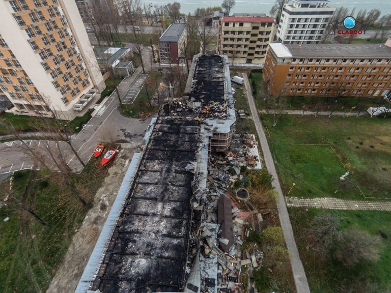 Galerie foto. Cum arată hotelul Histria după incendiul de ieri