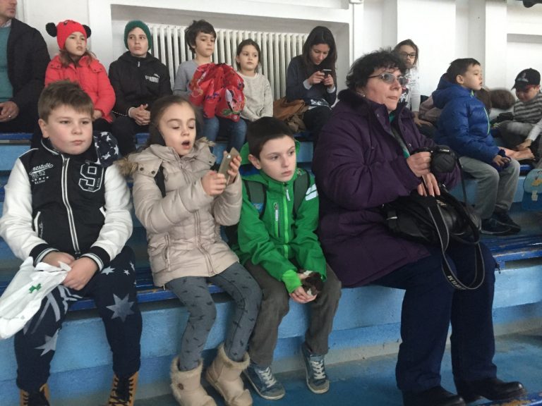 Ești profesor? Hai cu elevii la Delfinariu!