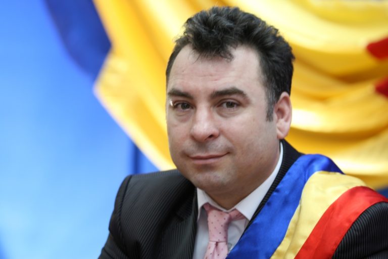 UPDATE. Am avut dreptate. Va fi scăpat Nicolae Matei de pușcărie după ce a turnat la DNA? Primarul din Năvodari se laudă tuturor că va fi achitat