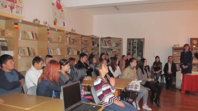 A început campania de promovare: Și tu poți deveni polițist!