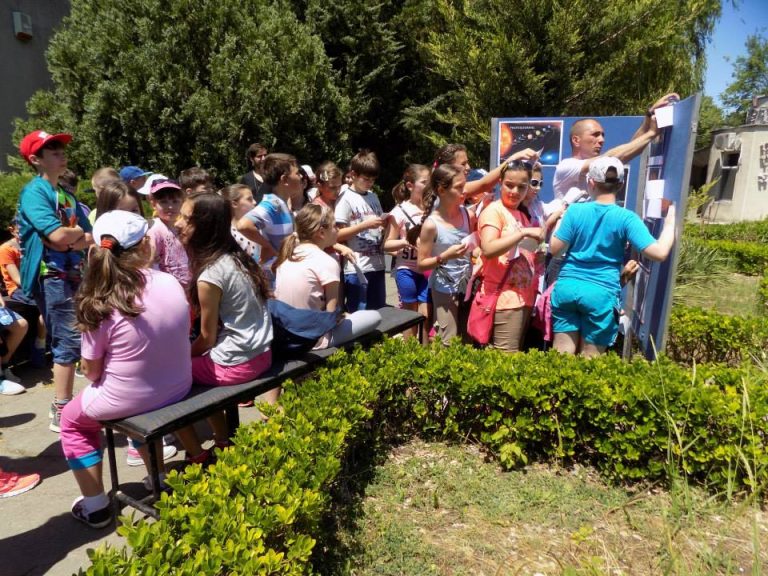 Ești elev? Cu doar 10 lei poți studia stelele în fiecare sâmbătă