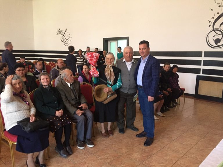 Comuna Peștera și-a premiat locuitorii