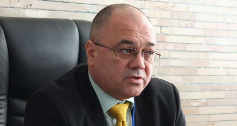 E oficial. Directorul Spitalului Județean câștigă peste 6000 de euro lunar. Iată contractul