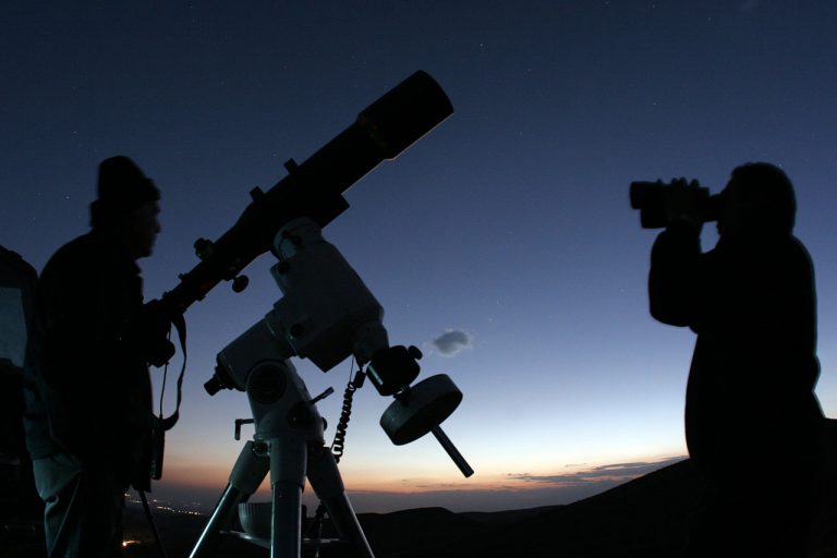 Vizitează Observatorul Astronomic. Adrian Bîlbă ne-a explicat diferențele între astronomie și astrologie