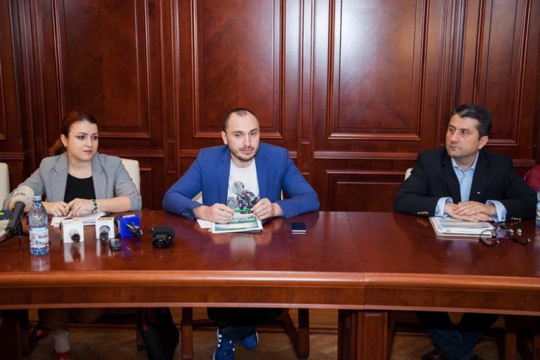 Primăria Constanța minte pentru a promova prietenii lui Decebal Făgădău?