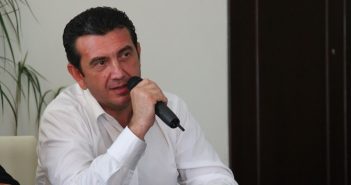 09-cv-palaz---claudiu-palaz