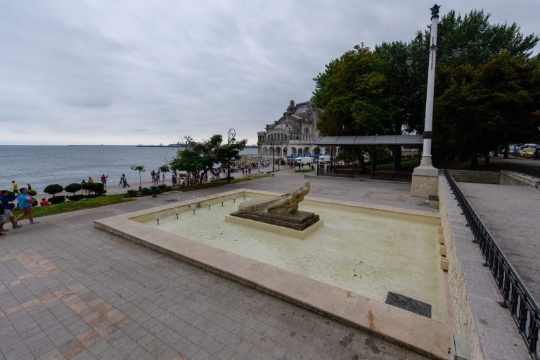 RAJA a pus în funcțiune primele trei fântâni arteziene din municipiul Constanța