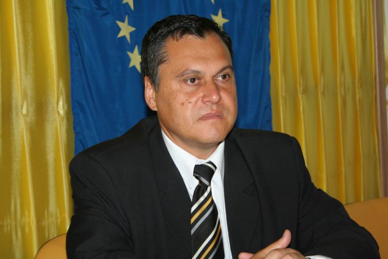 Incompetentul prefect de Constanța inițiază procese pe care le pierde prin neprezentare. Cazul Sibioara periclitat de neglijența tehnocratului