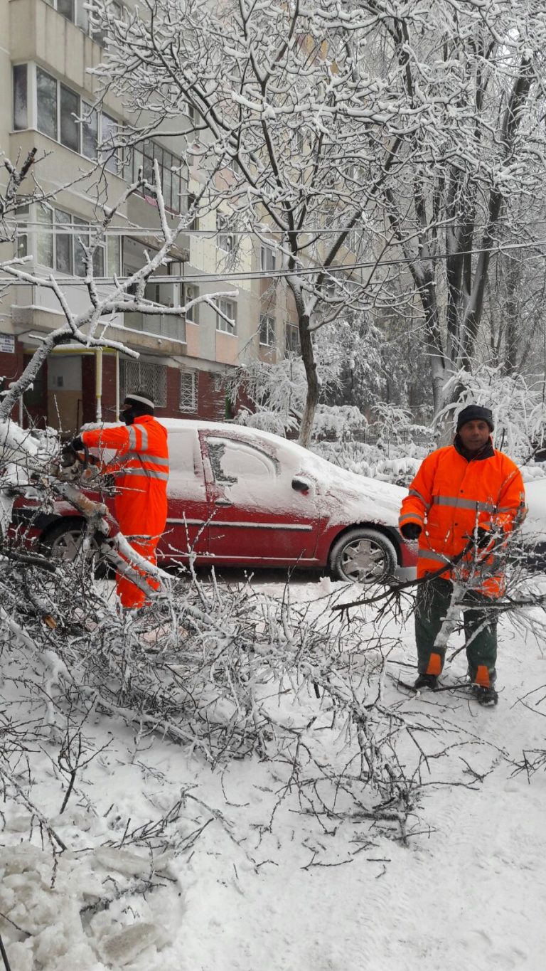 Codul roșu se menține în Constanța. Iată situația de la ora 13.00