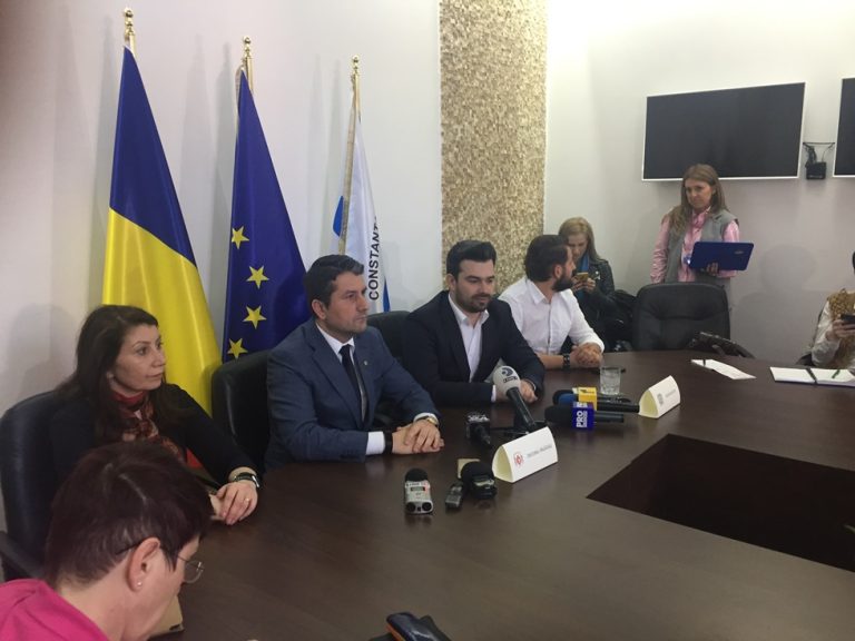 În criză de imagine, Făgădău lansează o nouă fumigenă. Se organizează un fel de UNTOLD