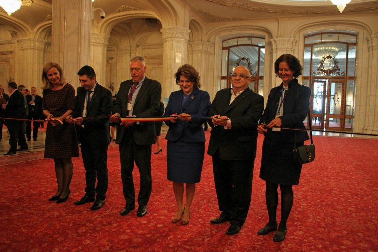 Felix Stroe a deschis lucrările Forumului Regional al Apei Dunăre – Europa de Est