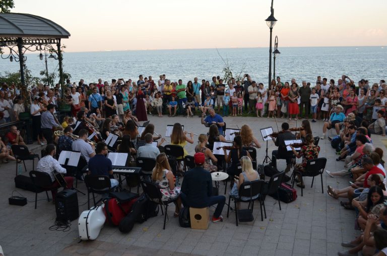Sunset Sea-mphony 2017.Constănțenii au aplaudat și au dansat tango sub clar de lună