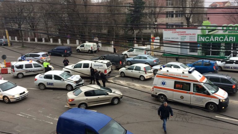 Accident rutier pe bulevardul Lăpușneanu