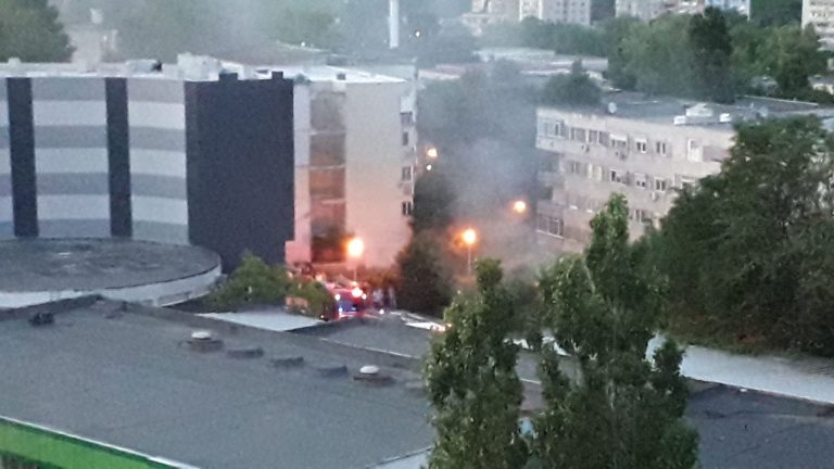 Incendiu violent în zona Brotăcei