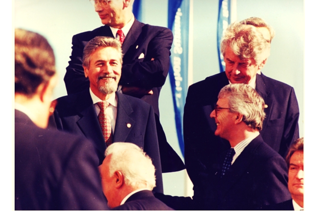 2 Decembrie 1996 - Presedintele Emil Constantinescu alături de premierul olandez Wim Van Kock